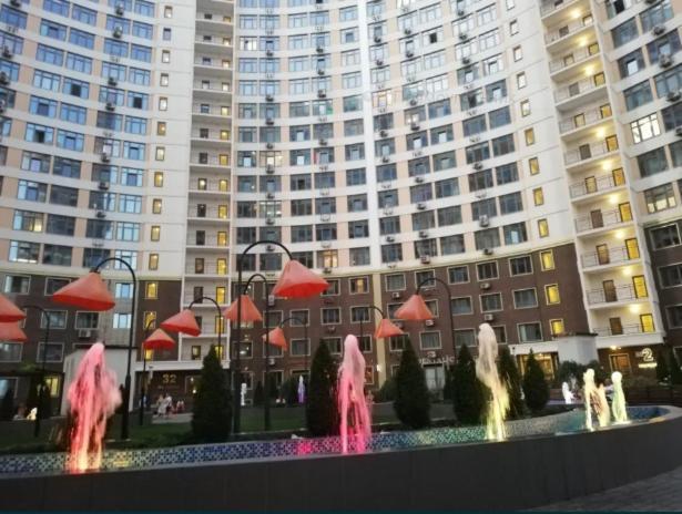 Ferienwohnung Квартира С Террасой В 43 Жемчужине Аркадия Море Odessa Exterior foto