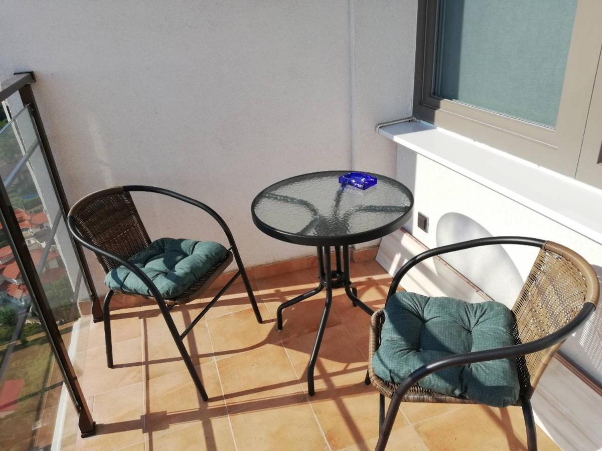 Ferienwohnung Квартира С Террасой В 43 Жемчужине Аркадия Море Odessa Exterior foto