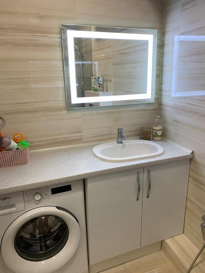 Ferienwohnung Квартира С Террасой В 43 Жемчужине Аркадия Море Odessa Exterior foto